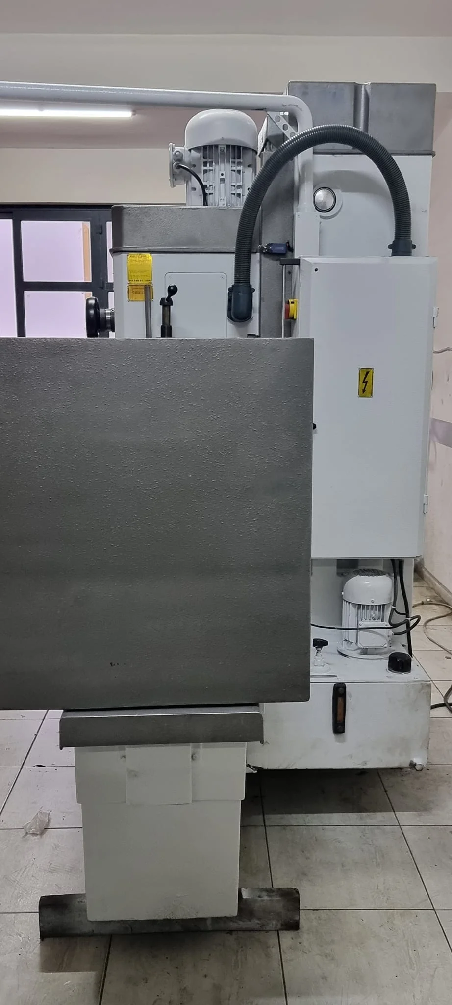 Hydraulic Milling and Grinding Engine Block‘s Flat Surfaces