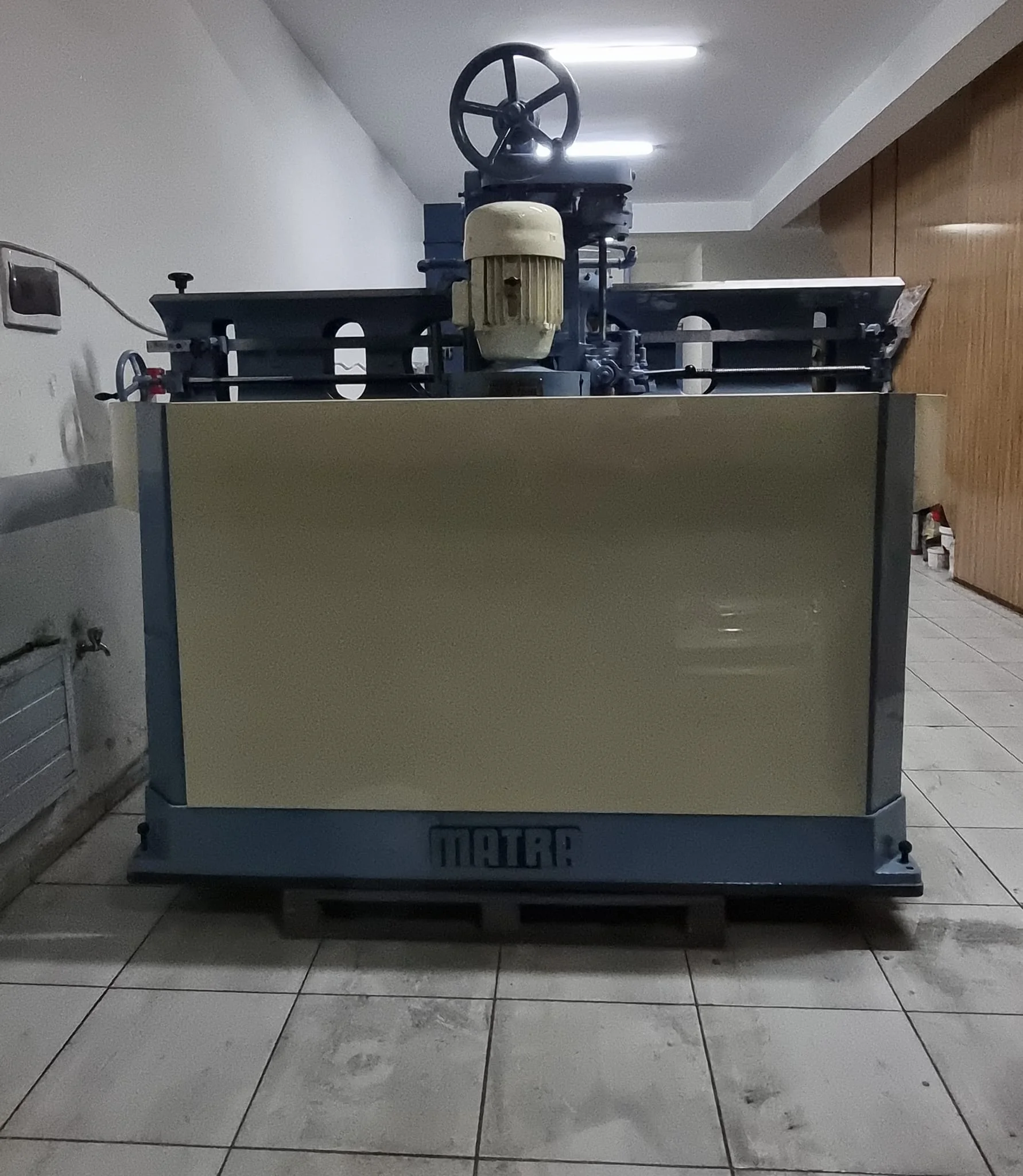 Matra Brand face cleaning machine